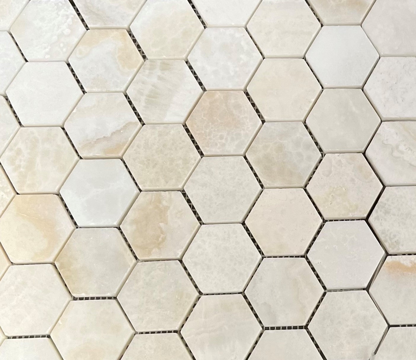 White Onyx (Bianco Fantastico) 2 Inch Hexagon Mosaic Tile, CROSS-Cut, Polished - Tilefornia