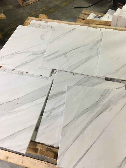 Tilefornia Calacatta Gold 18"X18" Polished Marble Field Tile - Tilefornia